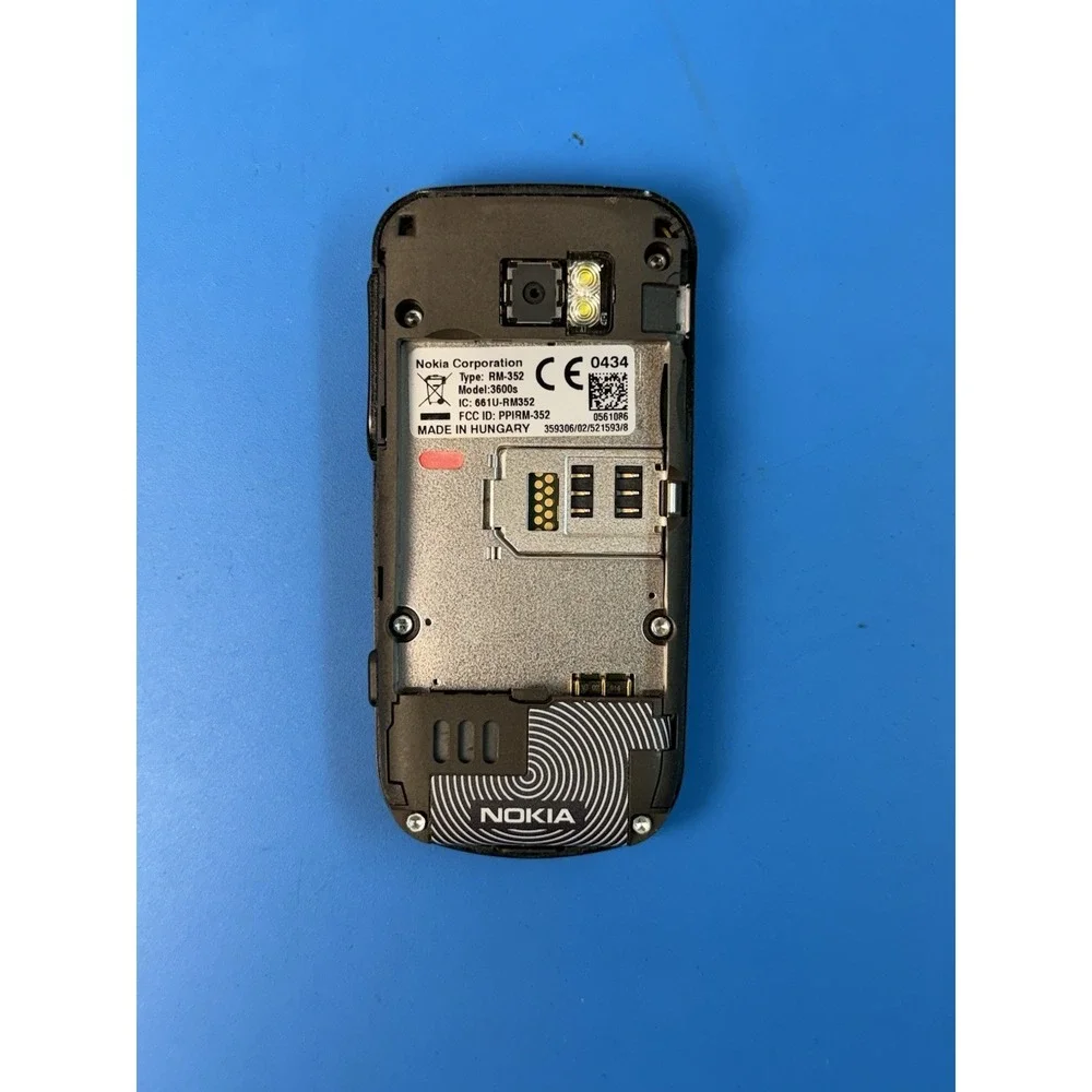 3600S Nokia 3600 slide Original GSM Bluetooth Radio Slide Phone PLEASE READ